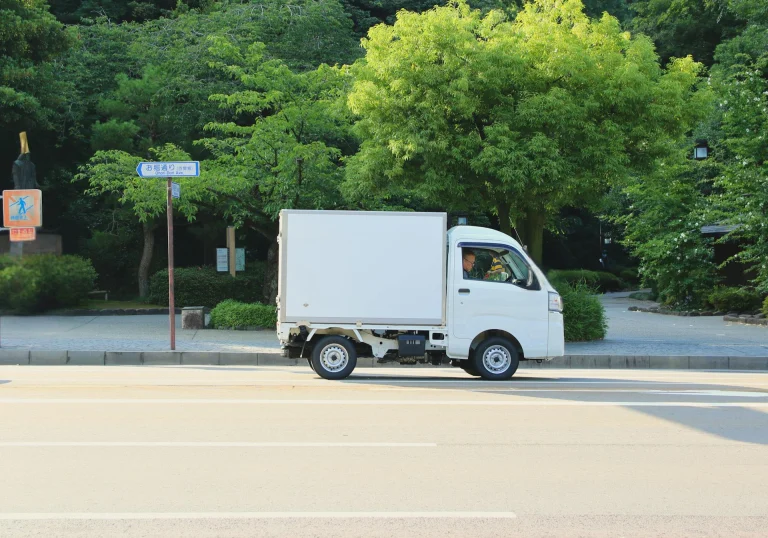 What Types of Freight Are Best for Box Trucks?